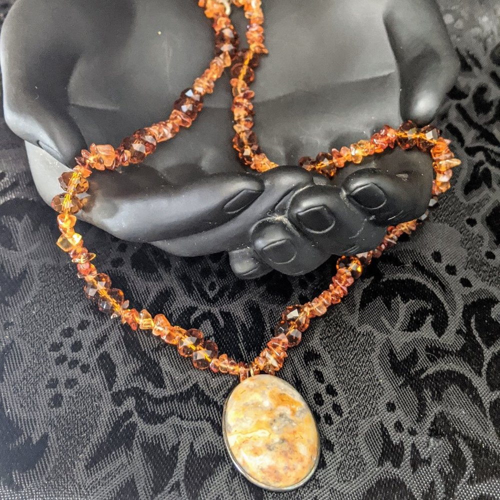 Vintage Amber Stone Pendant Necklace Hippie Spiritual Boho Chic Fashion Jewelry - Picture 16 of 16
